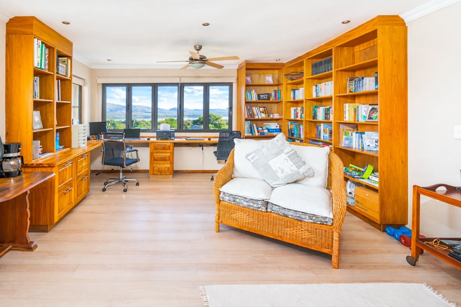 3 Bedroom Property for Sale in Caribbean Beach Club North West